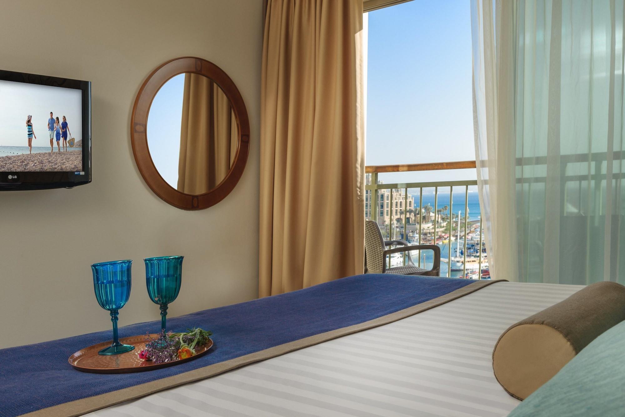 U Magic Palace Eilat Exterior photo A bedroom at the Hilton San Diego Bayfront