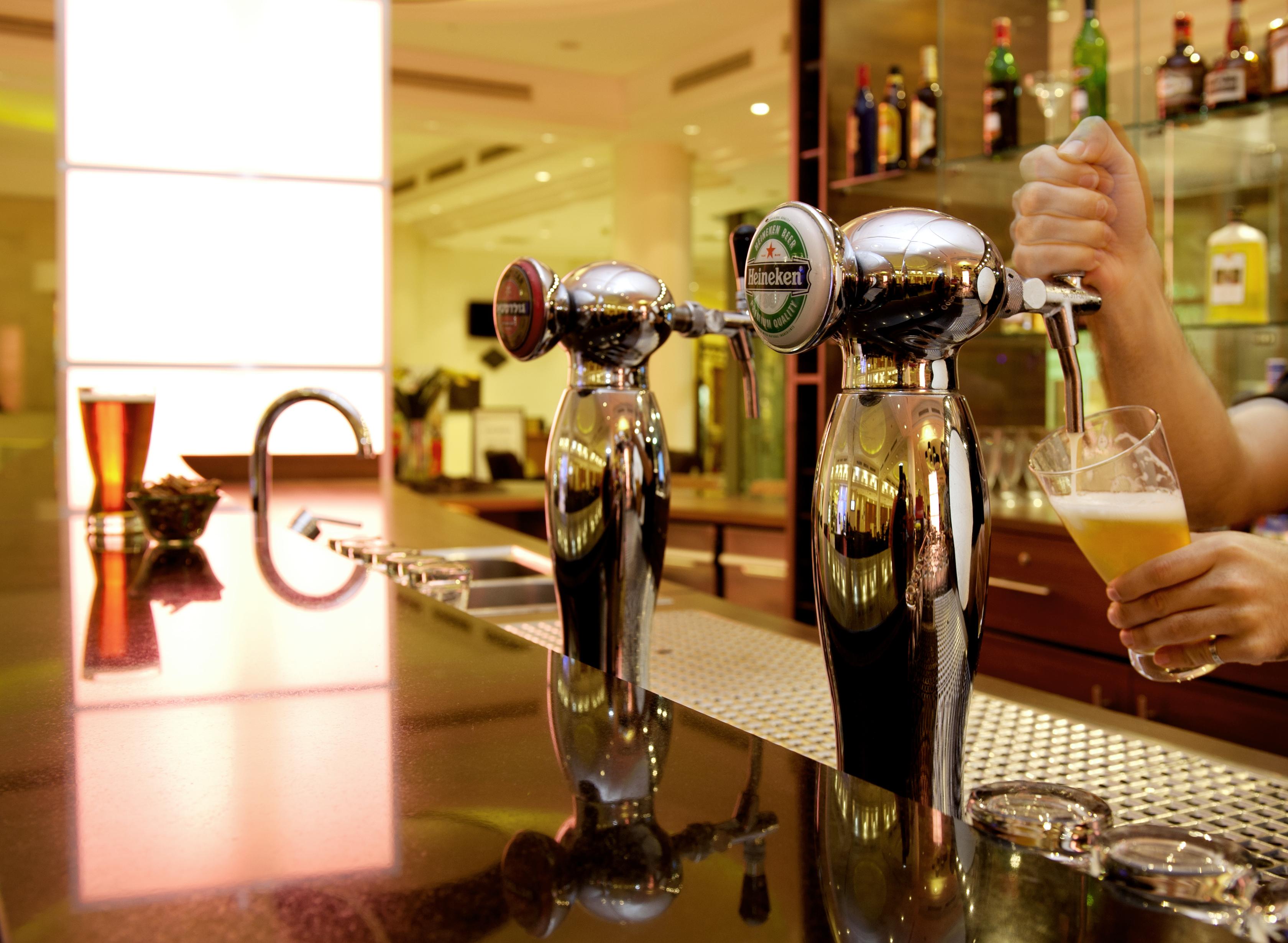U Magic Palace Eilat Exterior photo Beer taps