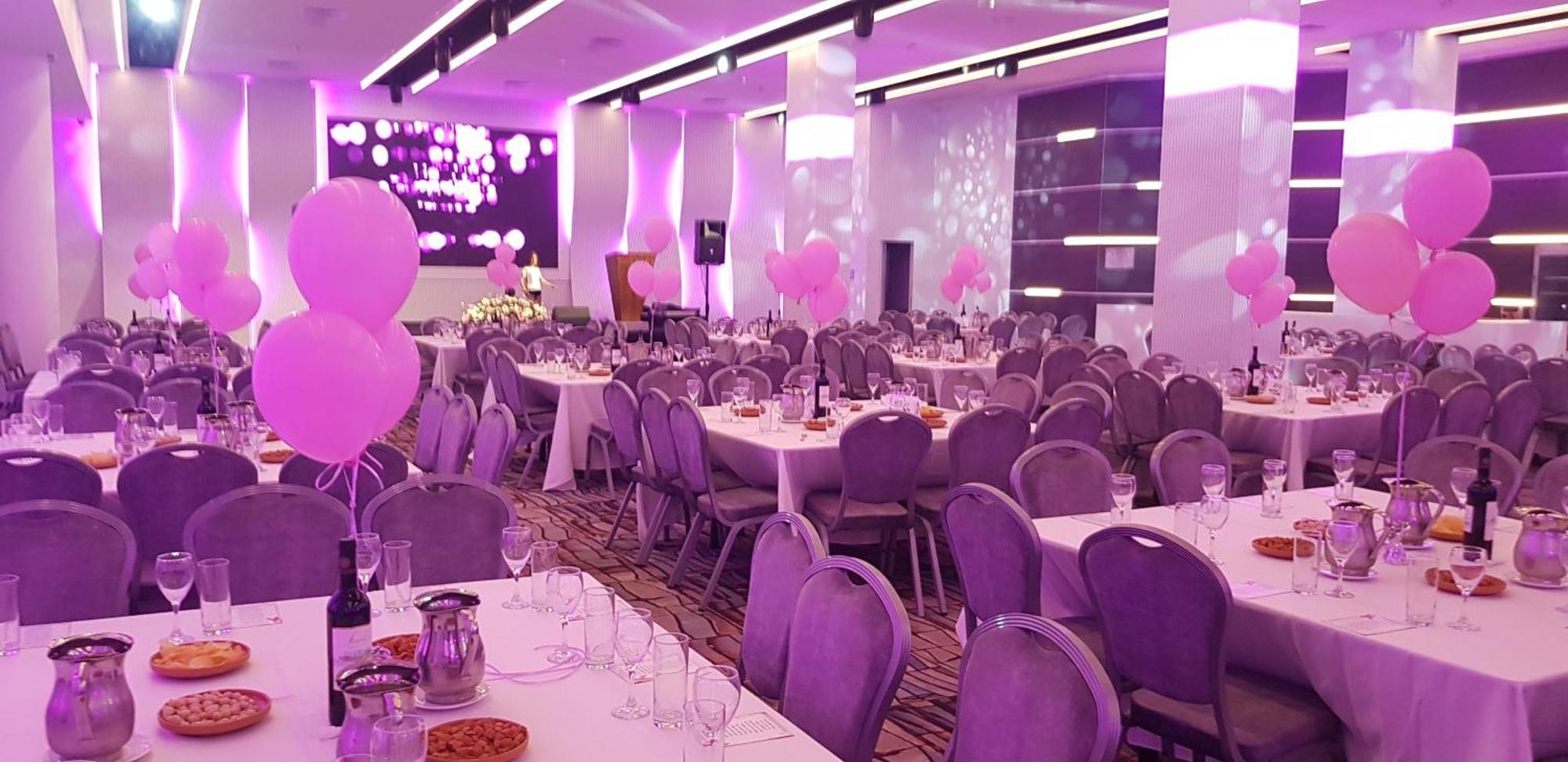 U Magic Palace Eilat Exterior photo The Great Hall at the University of Warwick